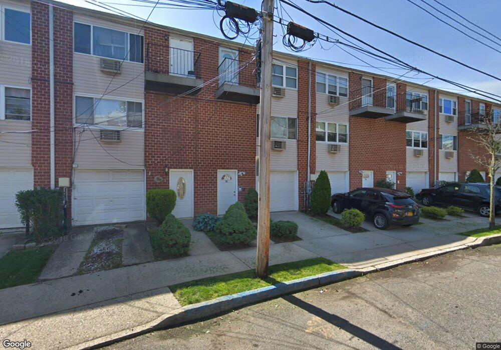 56A Francine Ct unit 76A, Staten Island, NY 10306 - photo 1