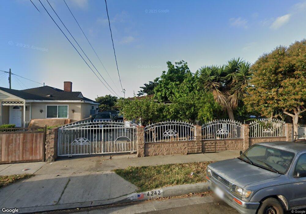 4242 W 105th St, Inglewood, CA 90304 - photo 1