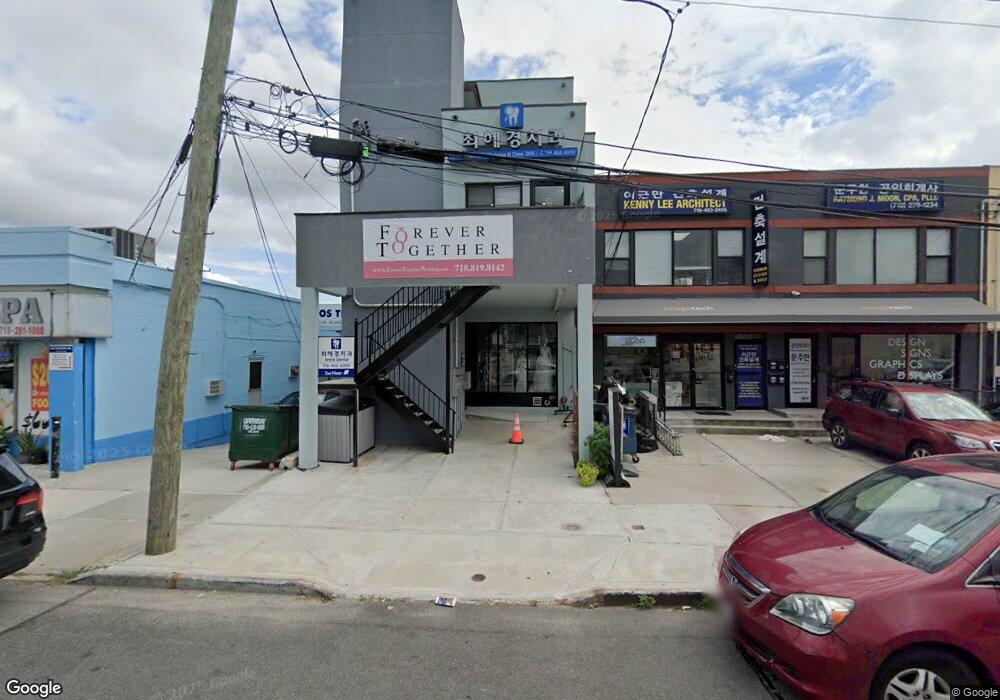 20220 45th Ave, Flushing, NY 11361 - photo 1