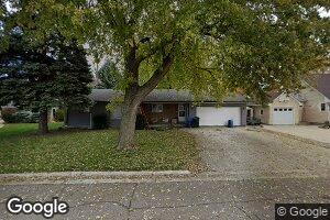 1012 Edith St, Hull, IA 51239