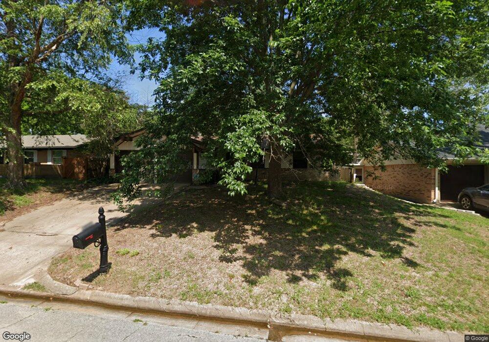 822 S Hyde Park Ave, Denison, TX 75020 - photo 1
