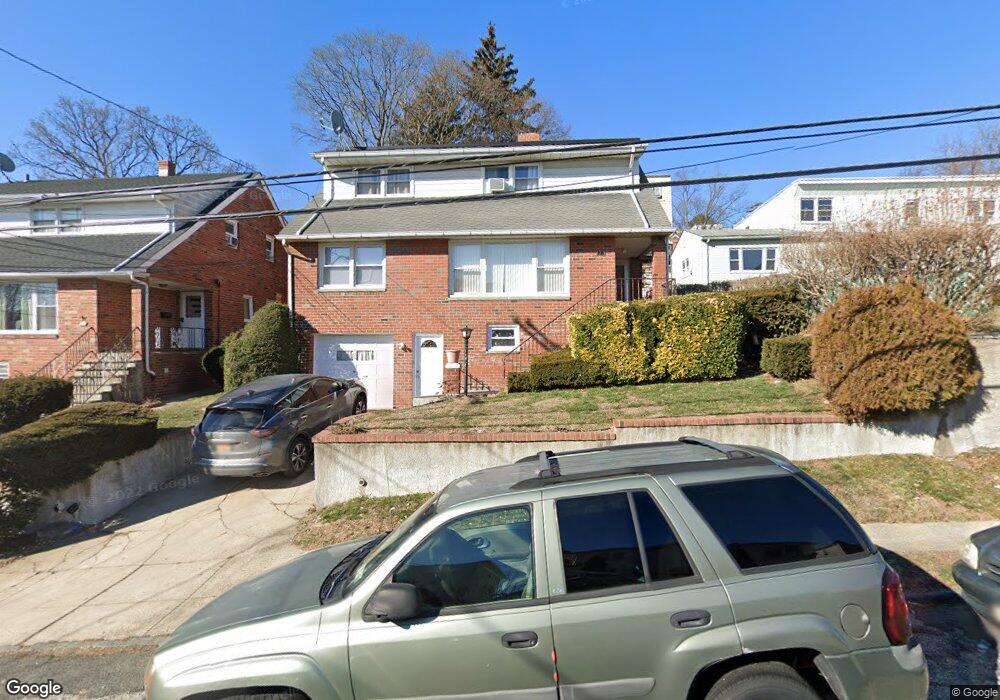 121 Woodland Ave, Yonkers, NY 10703 - photo 1