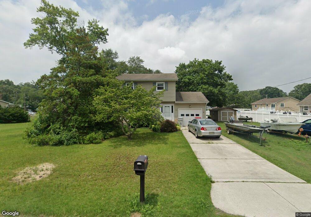 956 Swenlin Dr, Vineland, NJ 08360 - photo 1