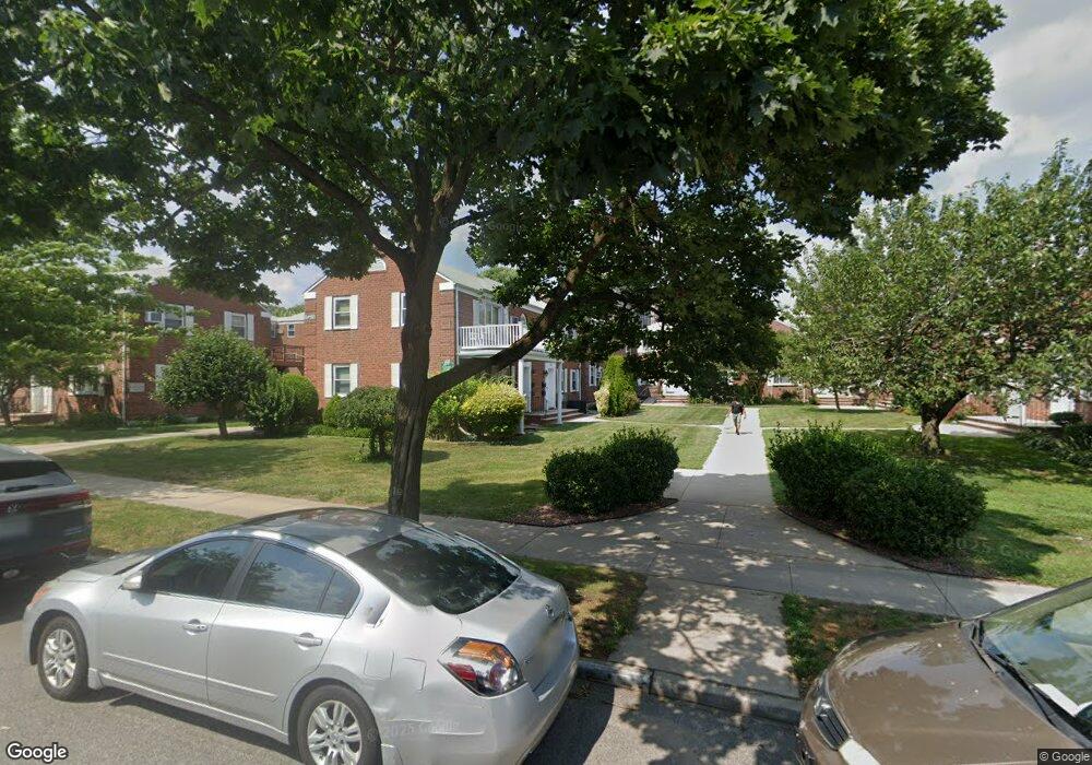 71-27 260th St unit 1+Bsmt, Glen Oaks, NY 11004 - photo 1