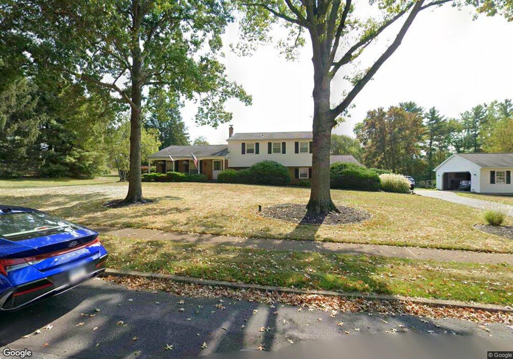 735 Pineview Ln, North Wales, PA 19454 - photo 1