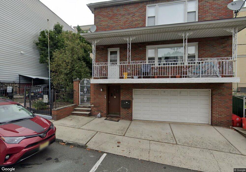 8 Shippen St unit 3, Weehawken, NJ 07086 - photo 1