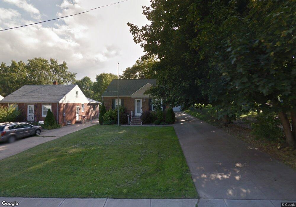 1941 Rockefeller Rd, Wickliffe, OH 44092 - photo 1