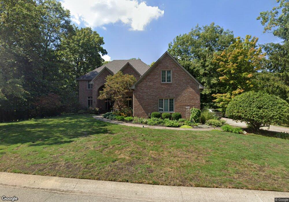 10546 Tremont Cir, Fishers, IN 46037 - photo 1