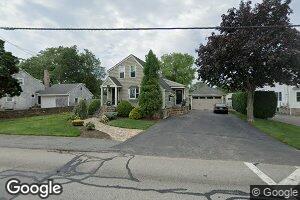 749 Dartmouth St, South Dartmouth, MA 02748