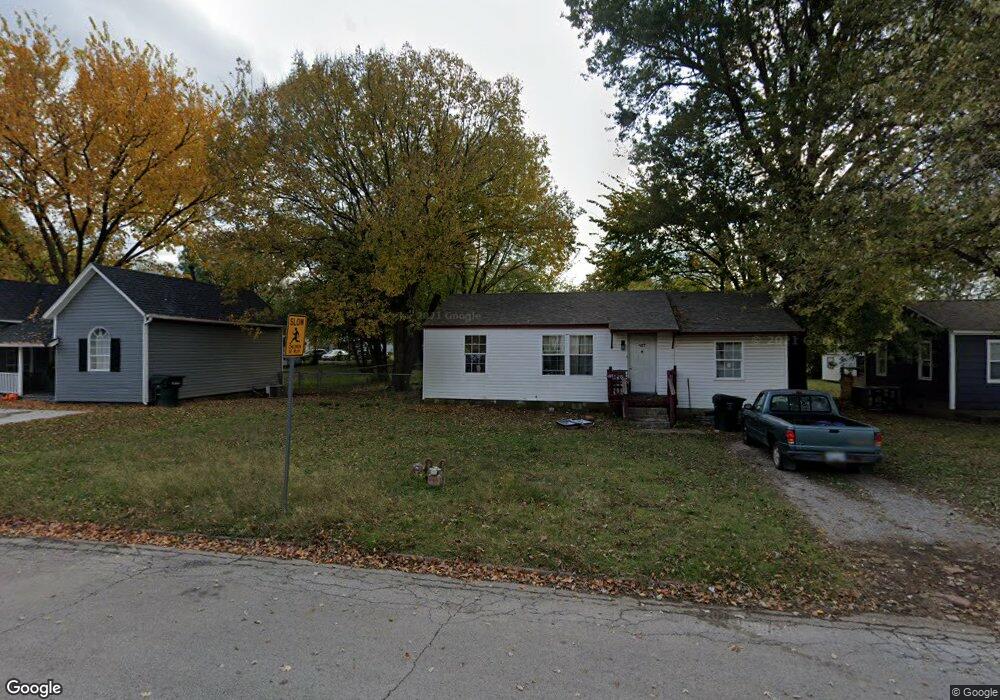 407 E 10th St, Claremore, OK 74017 - photo 1