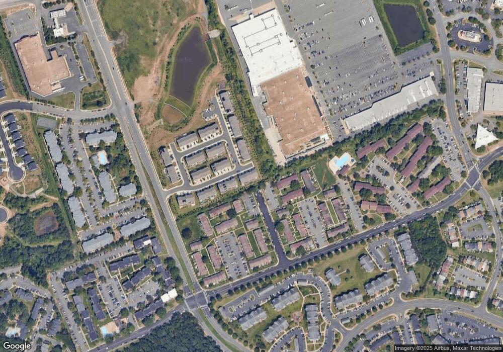 11003 Blackburn Cove Ln, Manassas, VA 20109 - photo 1