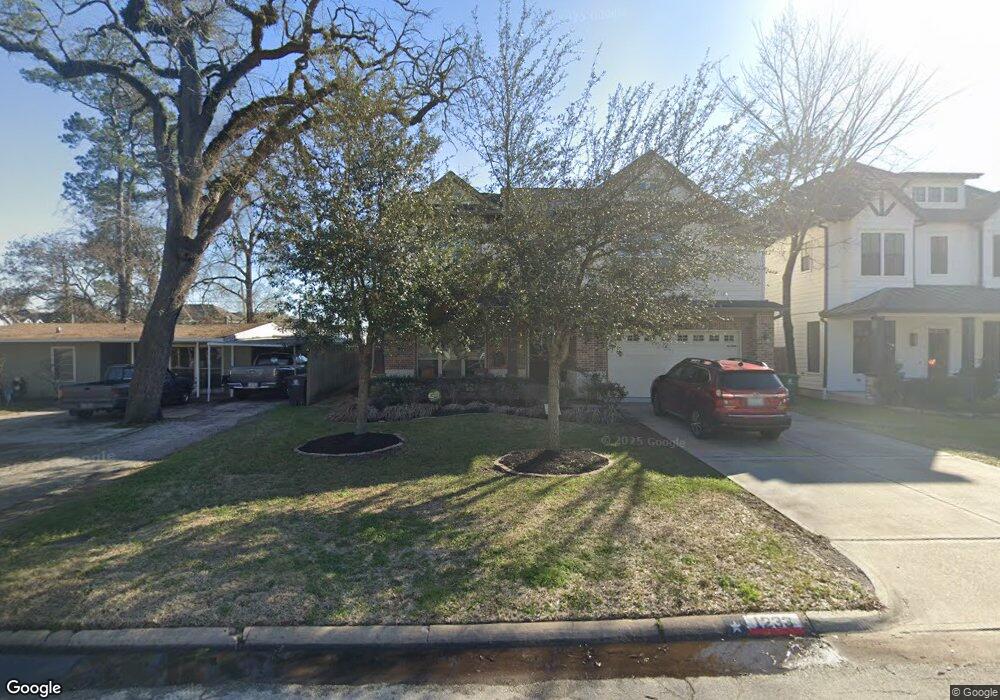 1233 Du Barry Ln, Houston, TX 77018 - photo 1