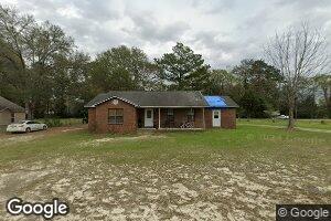 318 N Glendale Ave, Geneva, AL 36340