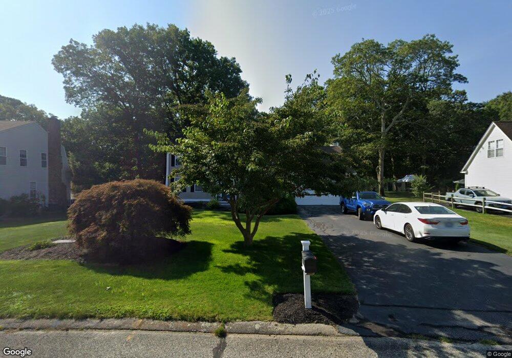 24 Wingate Rd, Wakefield, RI 02879 - photo 1