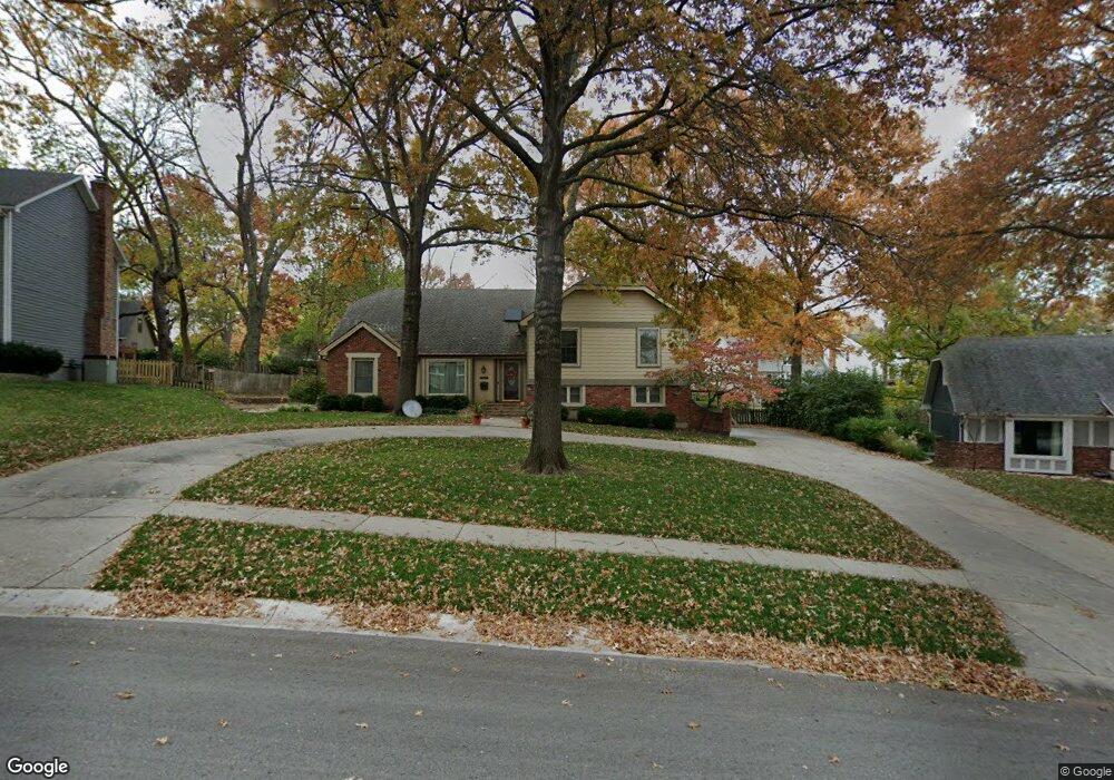 10507 W 52nd St, Shawnee, KS 66203 - photo 1