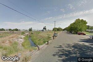 401 E 1st St, Granger, WA 98932