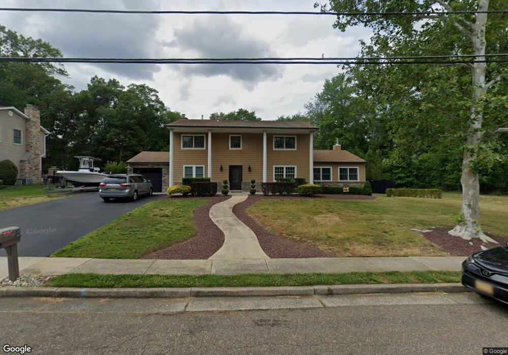 8 Mccue Rd, Morganville, NJ 07751 - photo 1