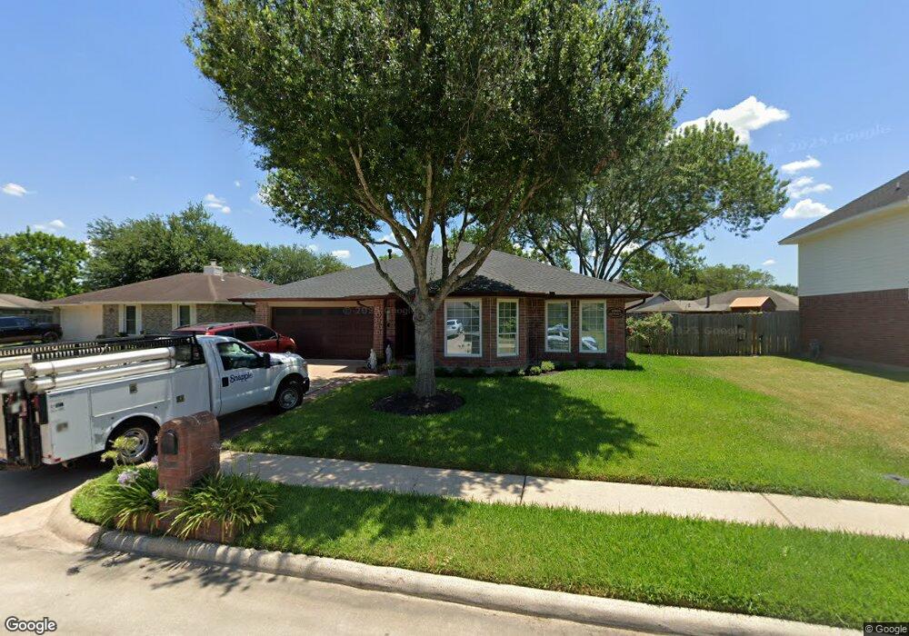 10915 Gulf Bridge Ct, Houston, TX 77075 - photo 1