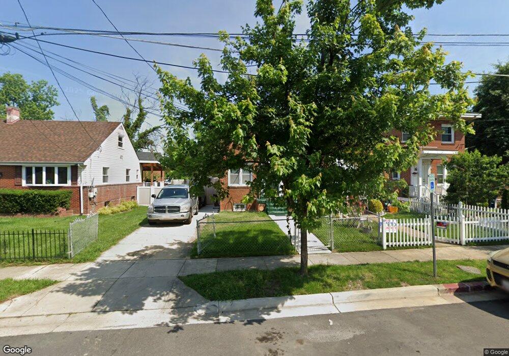 708 Maury Ave, Oxon Hill, MD 20745 - photo 1