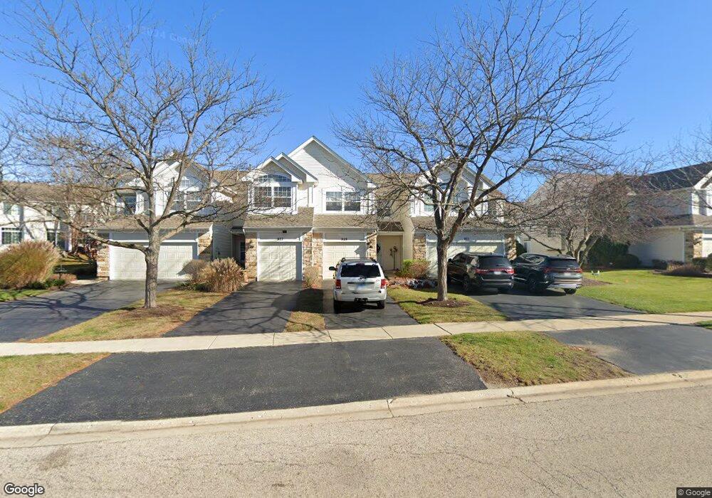 929 Viewpoint Dr, Lake In the Hills, IL 60156 - photo 1