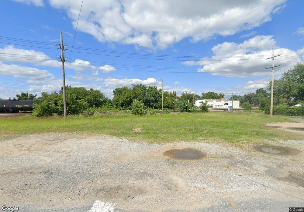 201 W Jefferson St, Paulsboro, NJ 08066 - photo 1