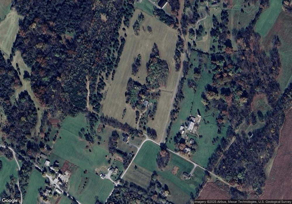 1121 Hollida Ln, Martinsburg, WV 25404 - photo 1