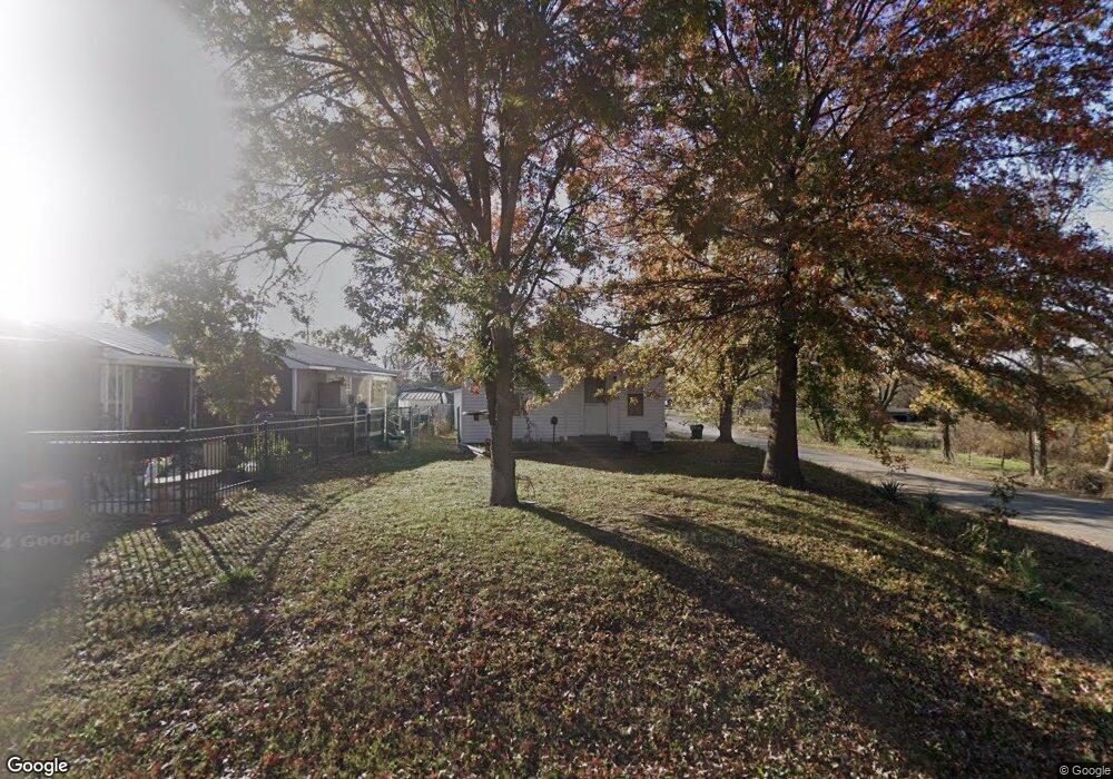 1313 W Cummings St, Henryetta, OK 74437 - photo 1