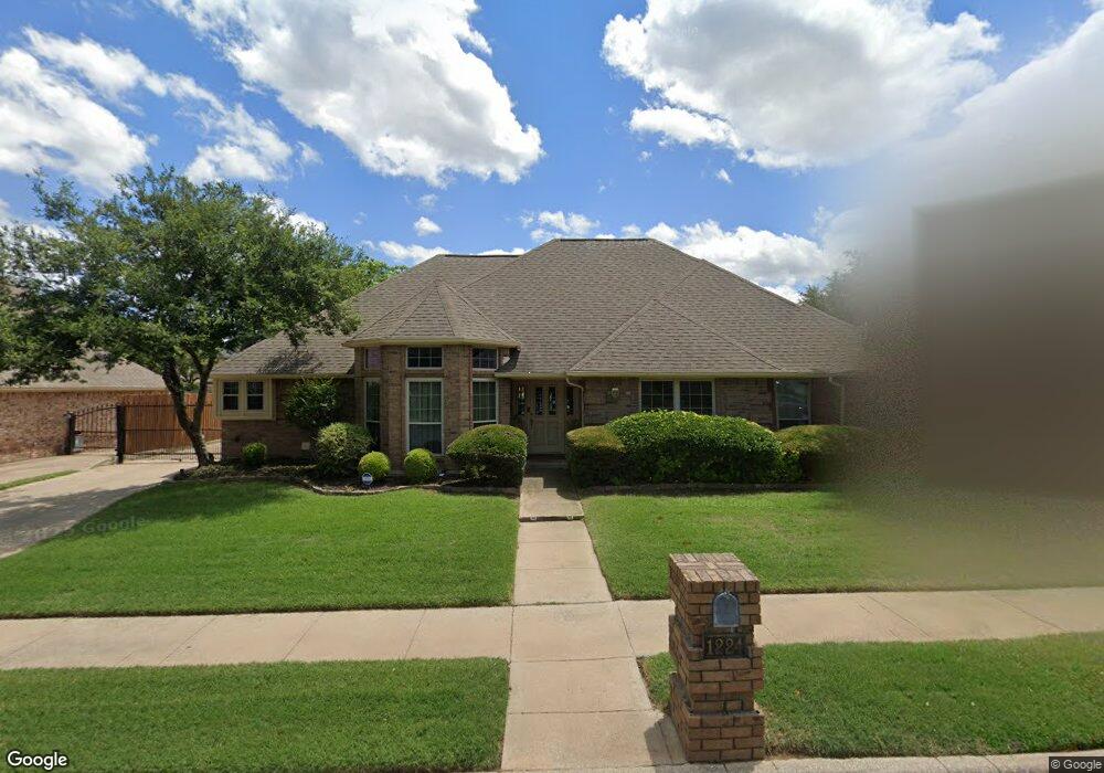 1224 Spargercrest Dr, Bedford, TX 76021 - photo 1