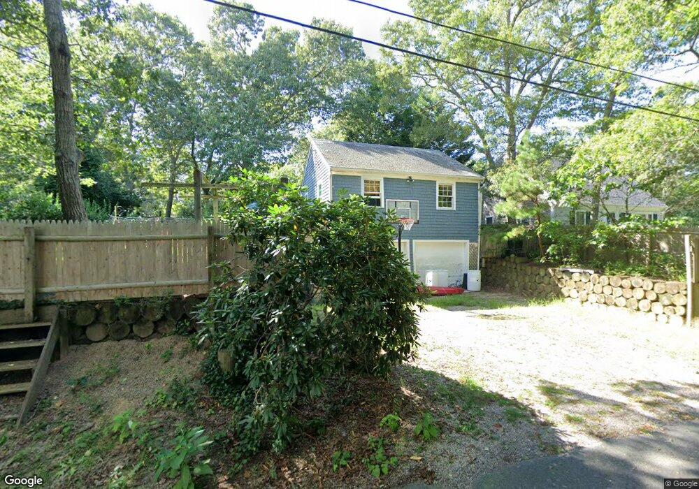 31 Flax St, Dennis, MA 2638 - photo 1