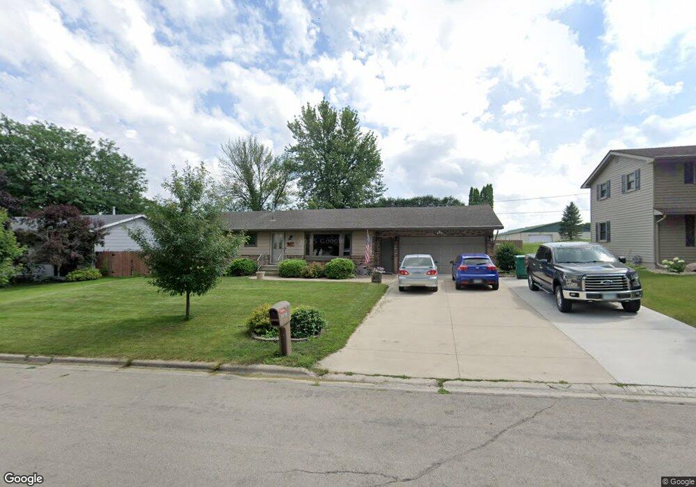 1405 Southview Ln, Albert Lea, MN 56007 - photo 1