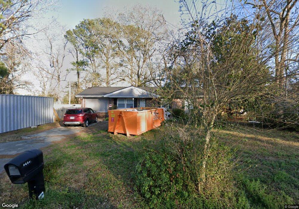 2404 Country Club Rd, Jacksonville, NC 28546 - photo 1