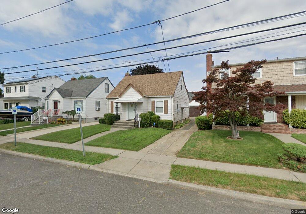 280 Jefferson St, Franklin Square, NY 11010 - photo 1