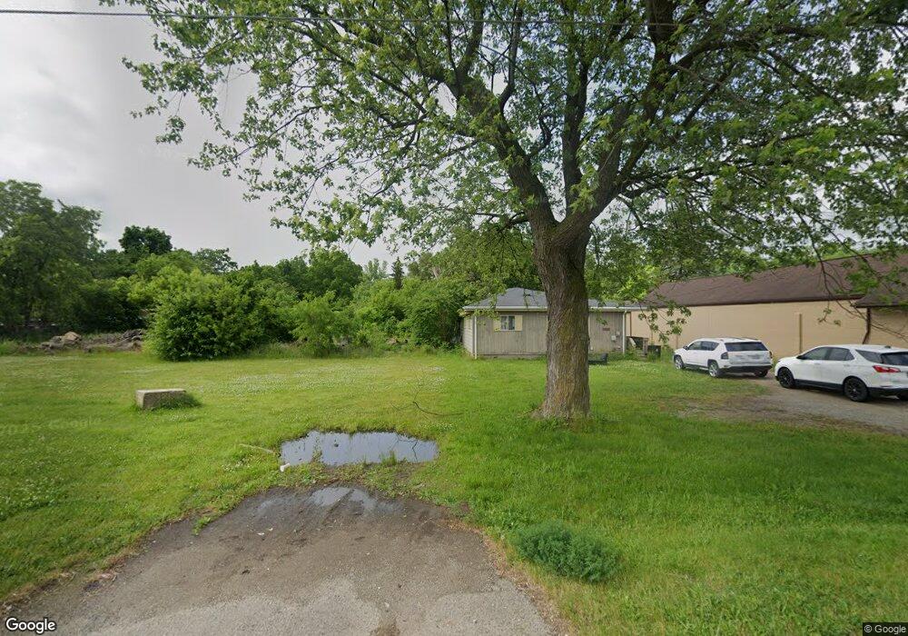 3335 Richfield Rd, Flint, MI 48506 - photo 1