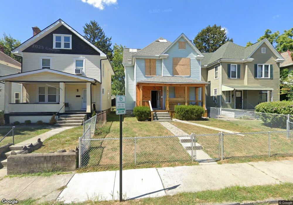 671 Carpenter St, Columbus, OH 43205 - photo 1