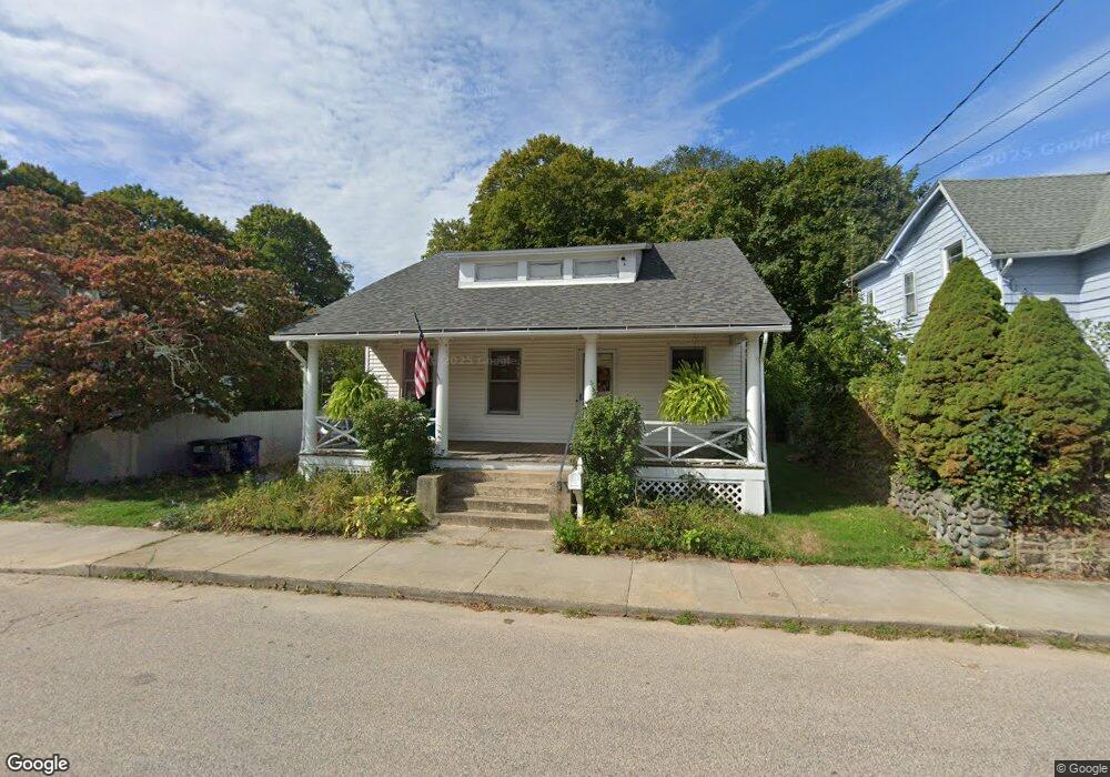 17 Chase St, Pawcatuck, CT 06379 - photo 1