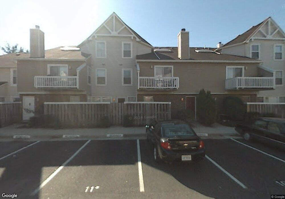 4309 Pembrook Village Dr, Alexandria, VA 22309 - photo 1