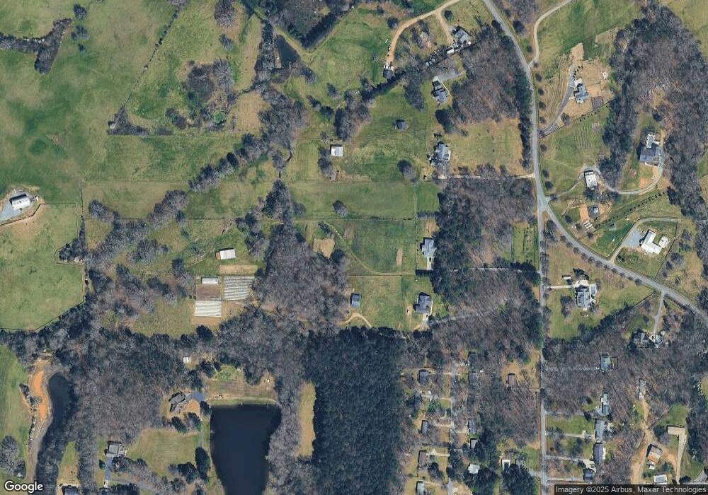 300 Owens Cutoff Rd NE, Calhoun, GA 30701 - photo 1