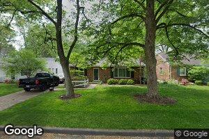 735 W Oak Dr, Saint Louis, MO 63122