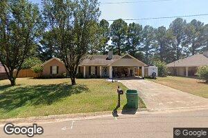 761 Scenic Dr, Grenada, MS 38901