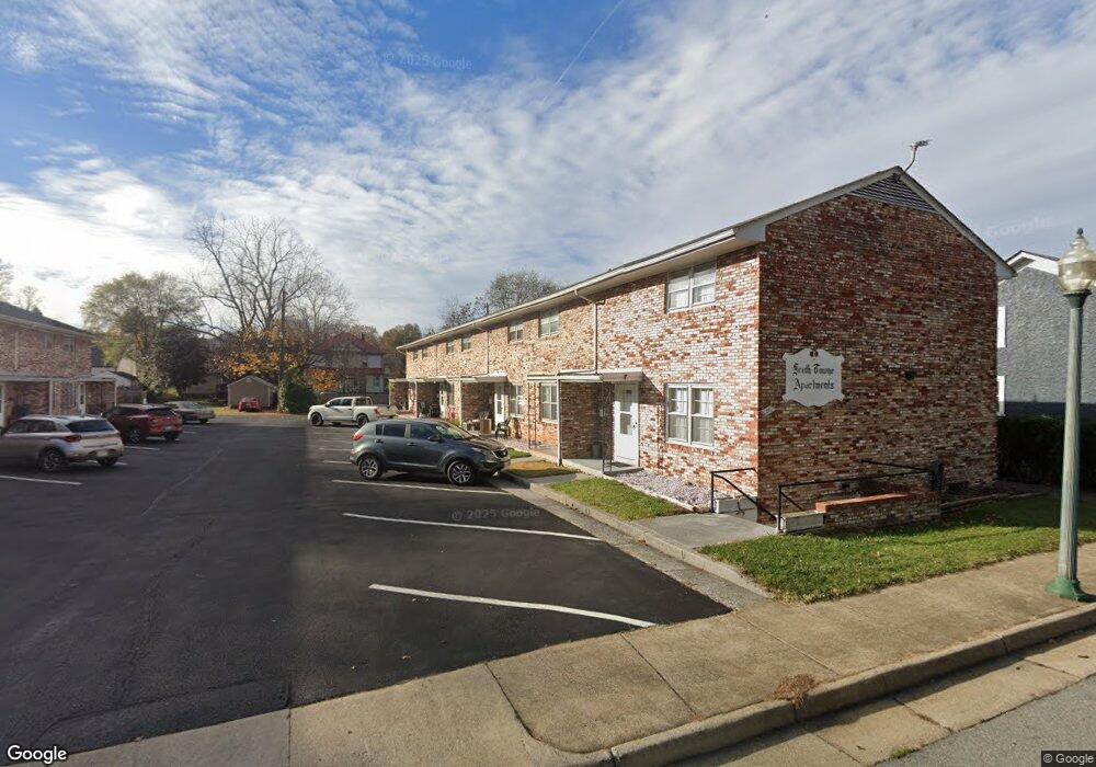 215 S Royal Ave, Front Royal, VA 22630 - photo 1