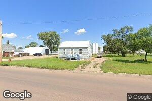 810 Dakota Ave N, Wessington Springs, SD 57382