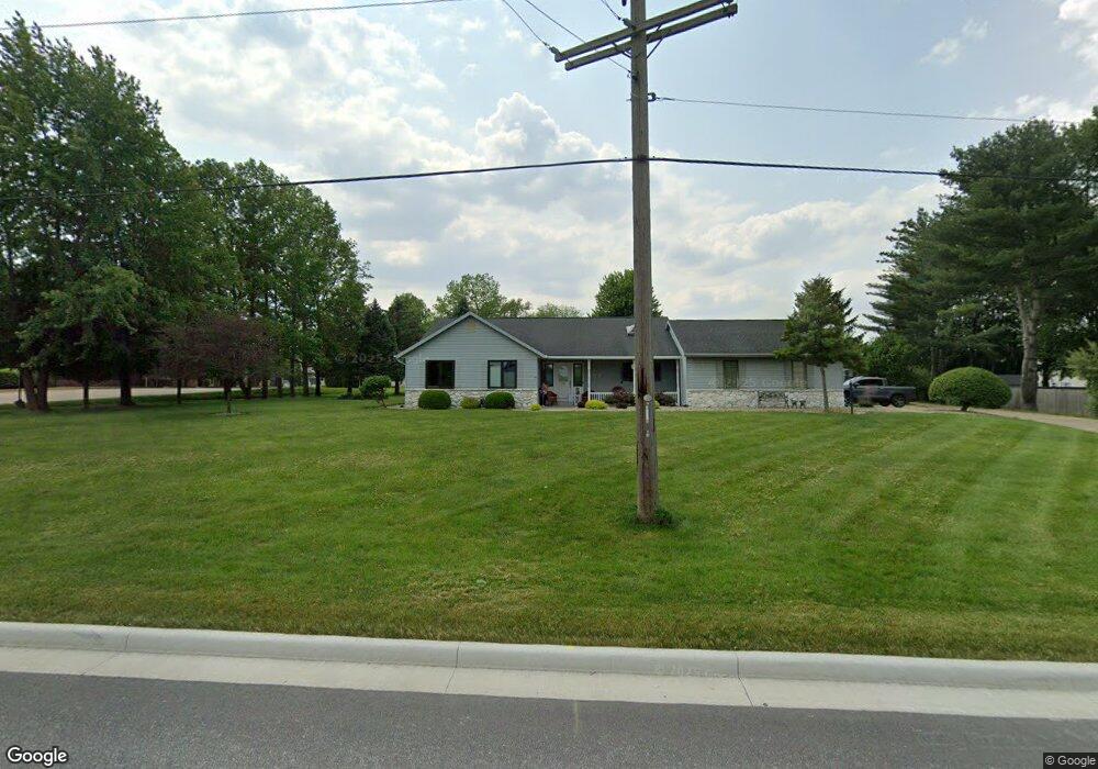 302 N Miriam St, Nappanee, IN 46550 - photo 1