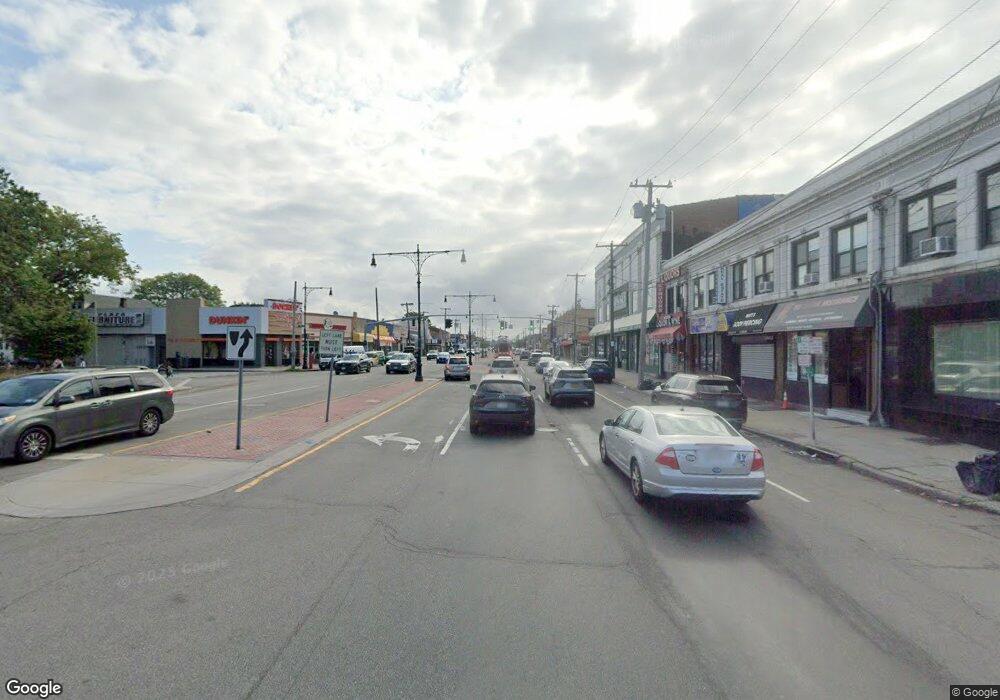 93 245th St, Floral Park, NY 11001 - photo 1