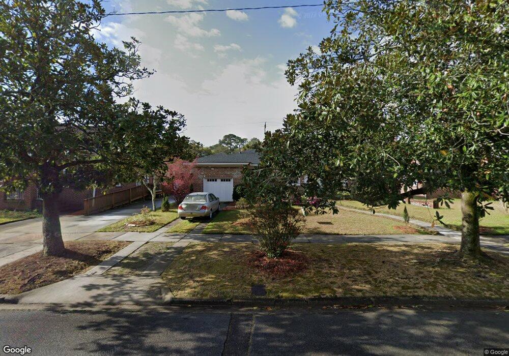 321 E 55th St, Savannah, GA 31405 - photo 1