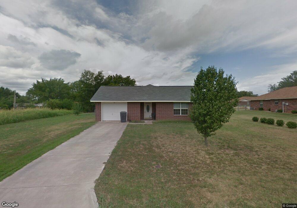 1121 G St SW, Ardmore, OK 73401 - photo 1