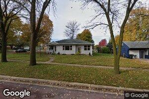 915 S Marshall St, Rock Rapids, IA 51246