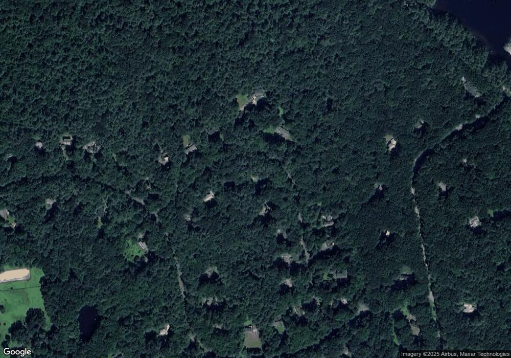 33 Overlook Dr, Amherst, MA 01002 - photo 1