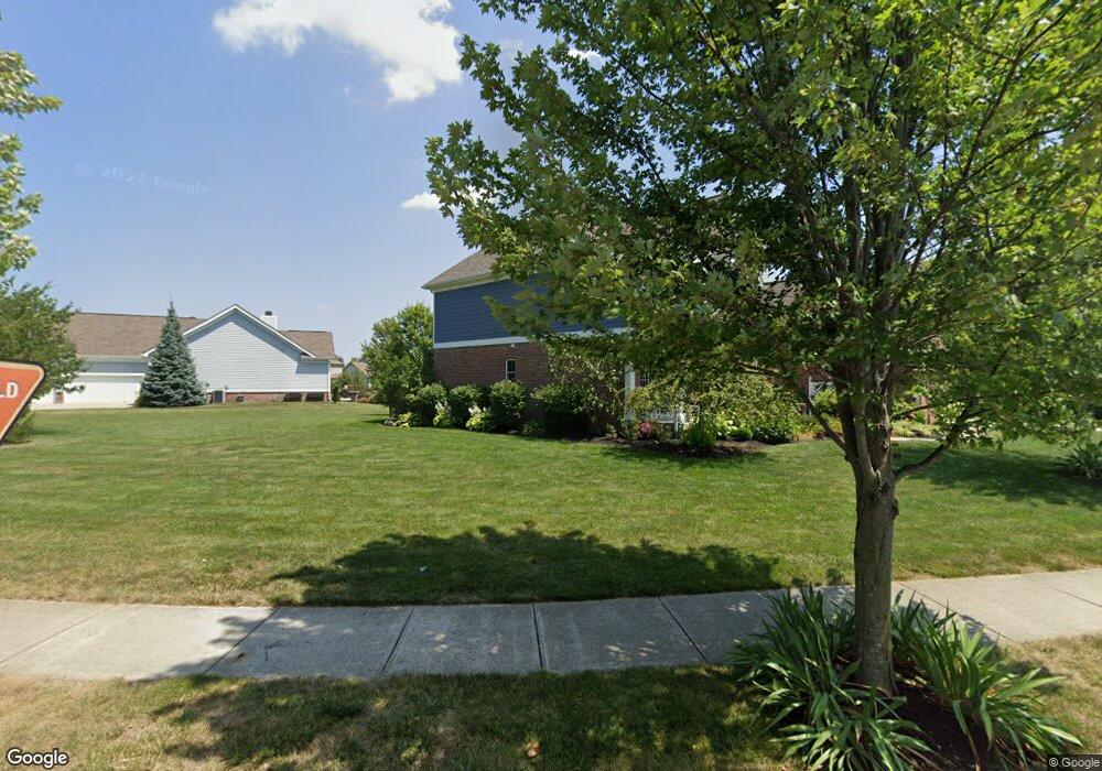 10664 Sunglow Dr, Fishers, IN 46038 - photo 1