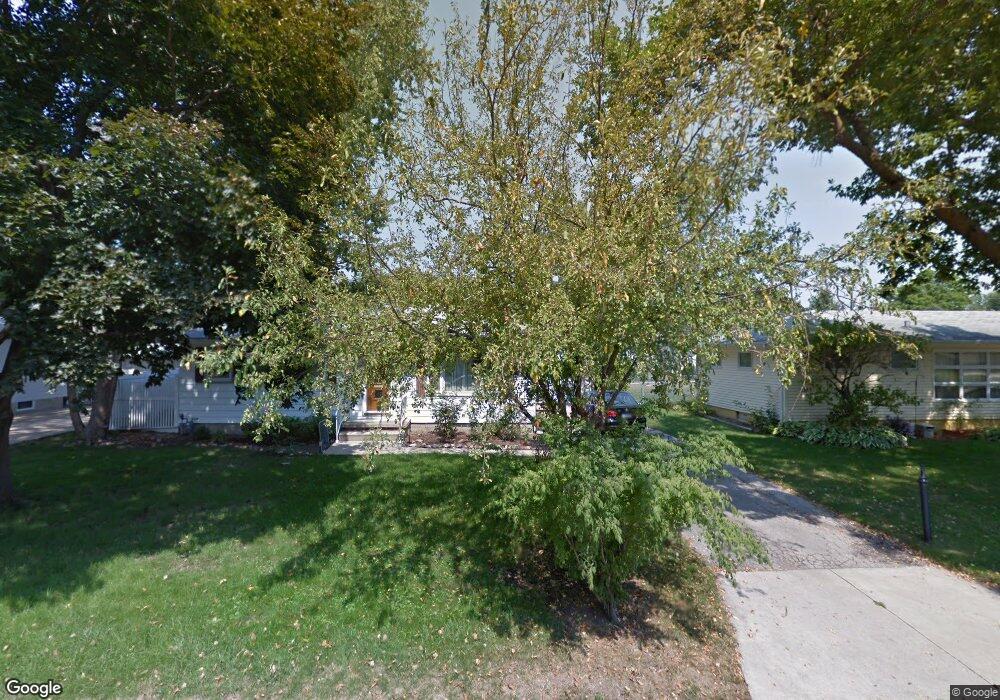 1415 W 5th St, Cedar Falls, IA 50613 - photo 1