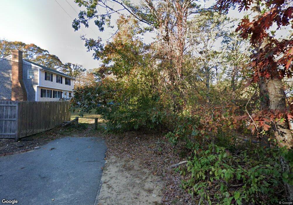 27 Upper Douglas Ln, Oak Bluffs, MA 02557 - photo 1